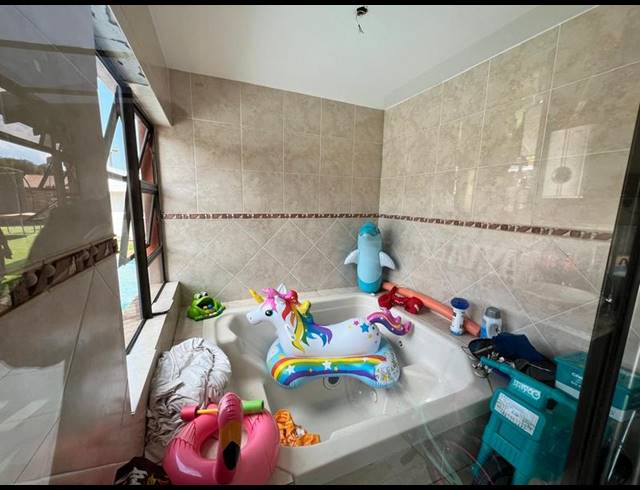 4 BEDROOM HOUSE FOR SALE IN SUNAIR PARK